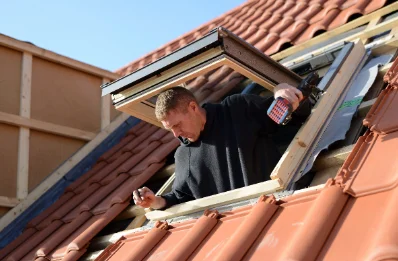 Pose de fenêtres de toit Velux à Joux